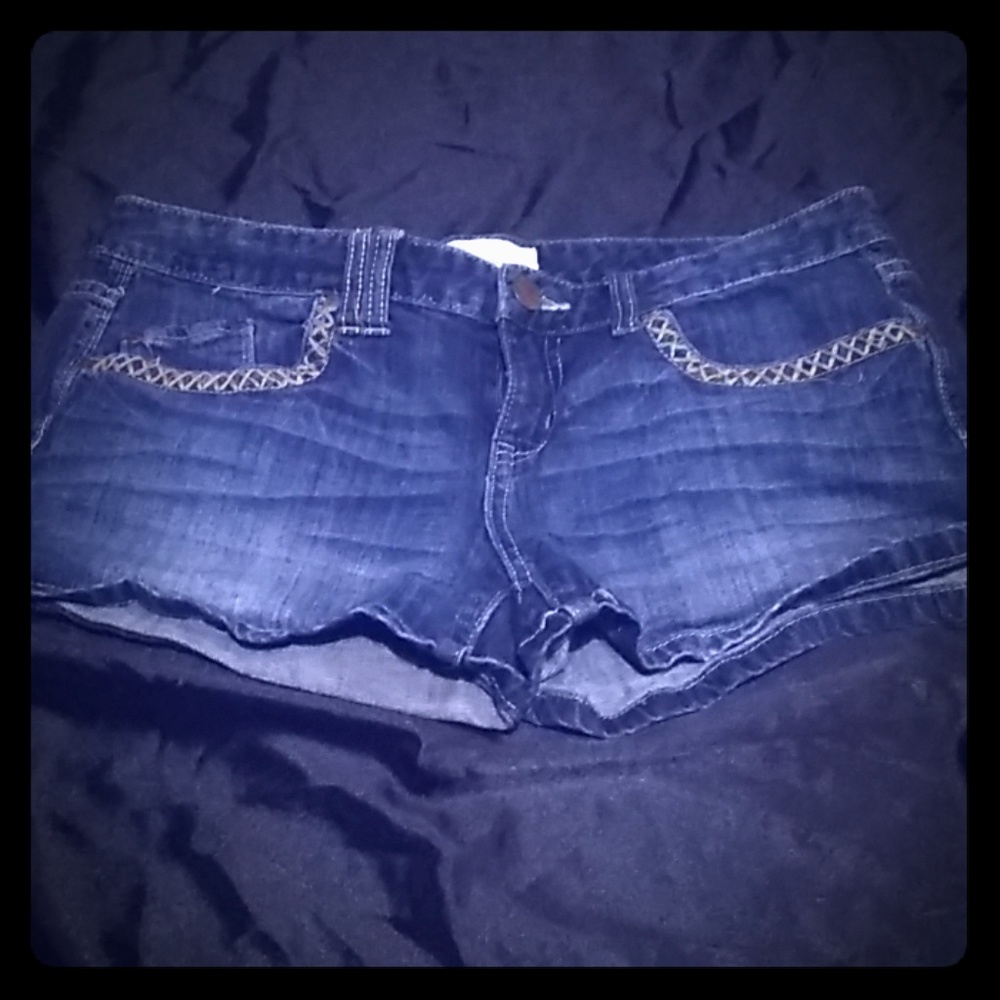 Maurice's shorts